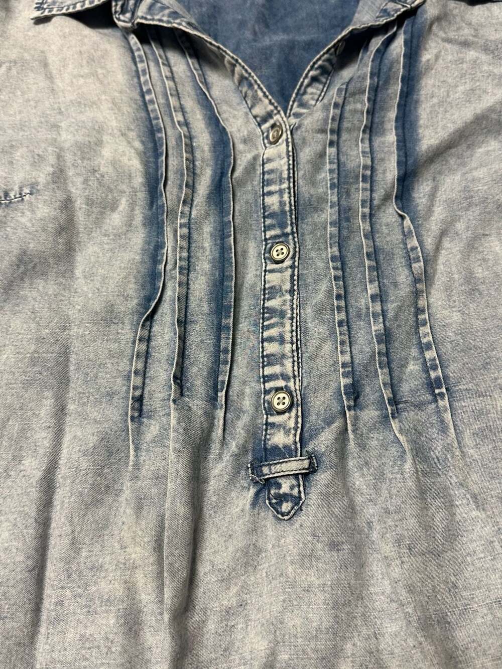 Vintage America Blues Women's Acid Wash Denim Blouse Size L - Picture 2 of 5